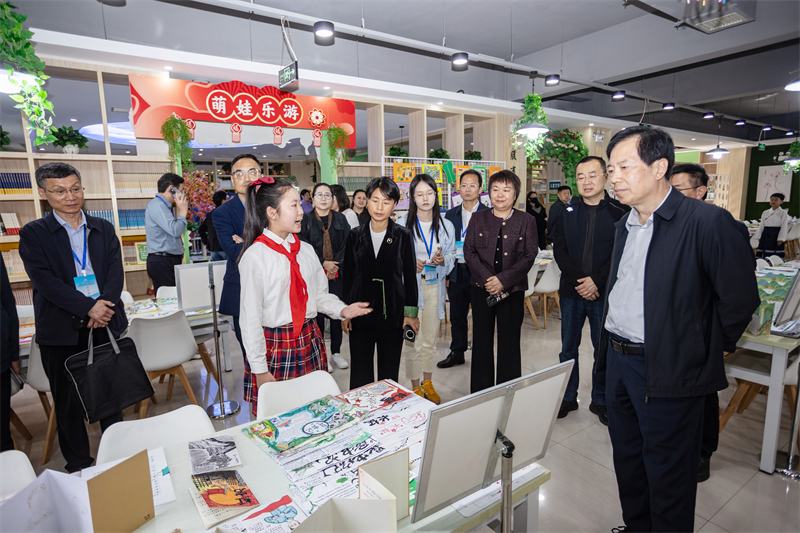 河南省第四届青少年学生读书行动暨河南省中小学书香校园建设现场会举行
