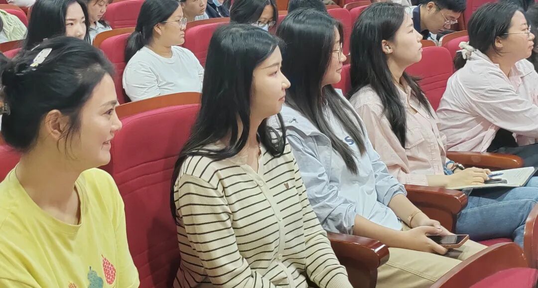 我省举办“高校学工先锋”巡回宣讲启动仪式暨首场宣讲报告会 我省举办“高校学工先锋”巡回宣讲启动仪式暨首场宣讲报告会