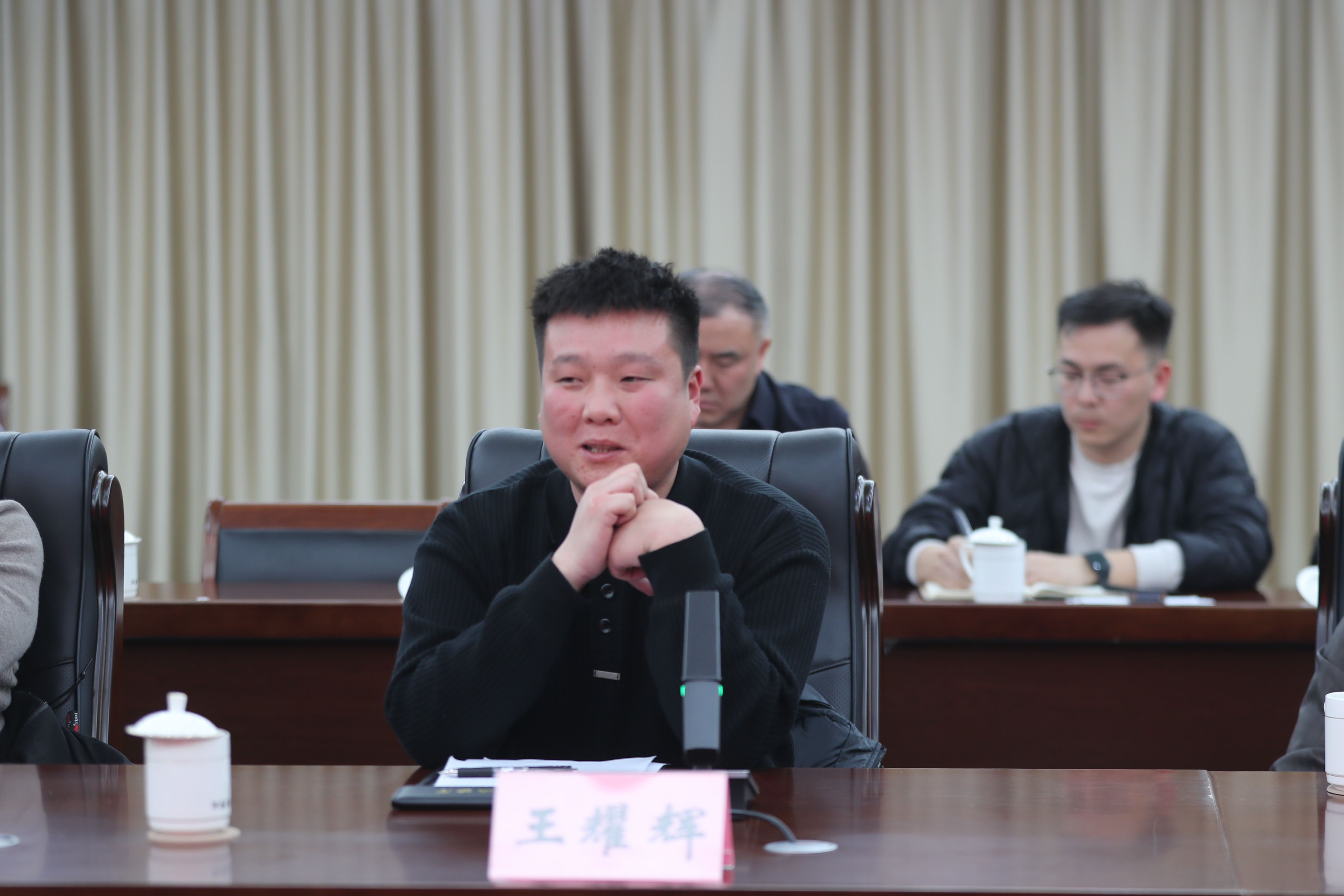 河南省交通运输厅召开货车、出租车司机代表座谈会