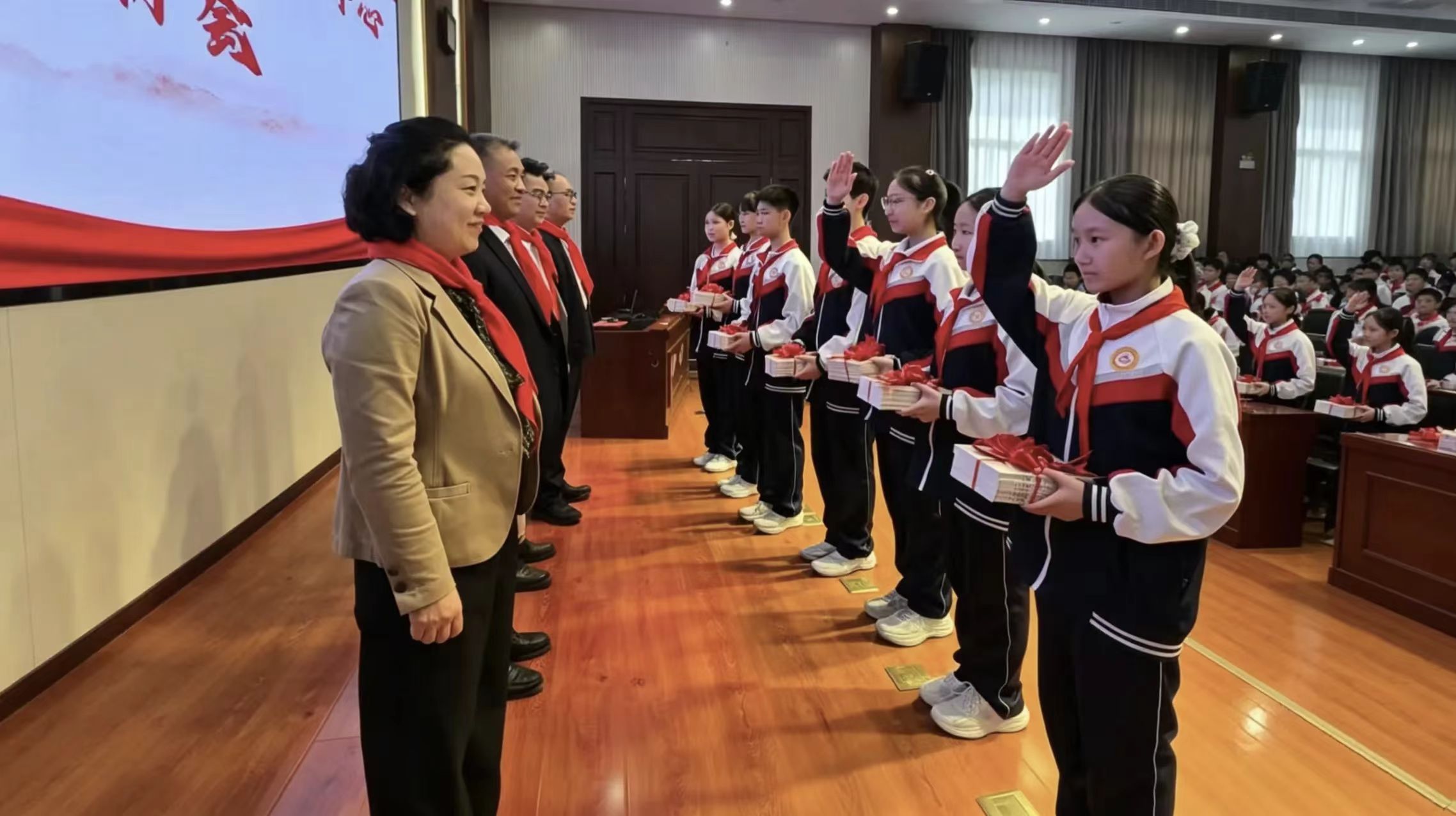 聚力国防动员 共筑安全屏障<br>——新乡市国动办联合多部门开展国家安全宣传教育进校园活动